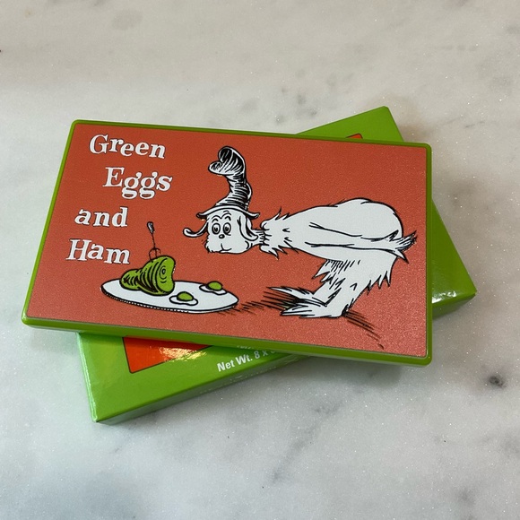 💎Dr. Seuss x Revolution Set of Five Eyeshadow and Face Palettes - Picture 6 of 11
